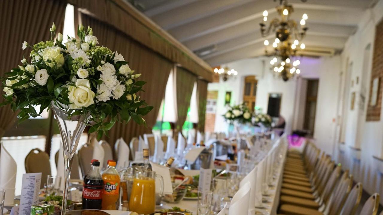 Hotel Zamek Pultusk Dom Polonii ภายนอก รูปภาพ