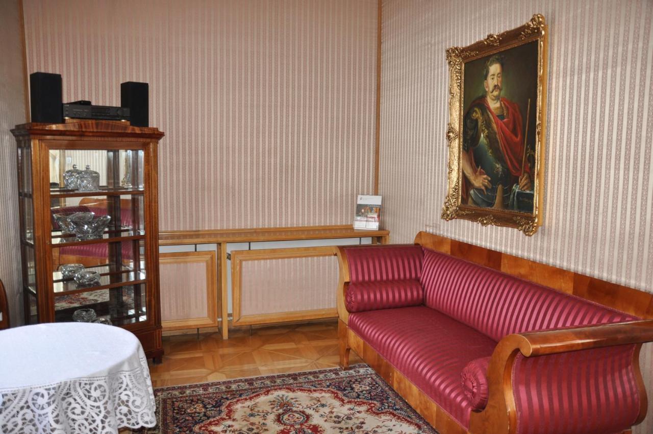 Hotel Zamek Pultusk Dom Polonii ภายนอก รูปภาพ