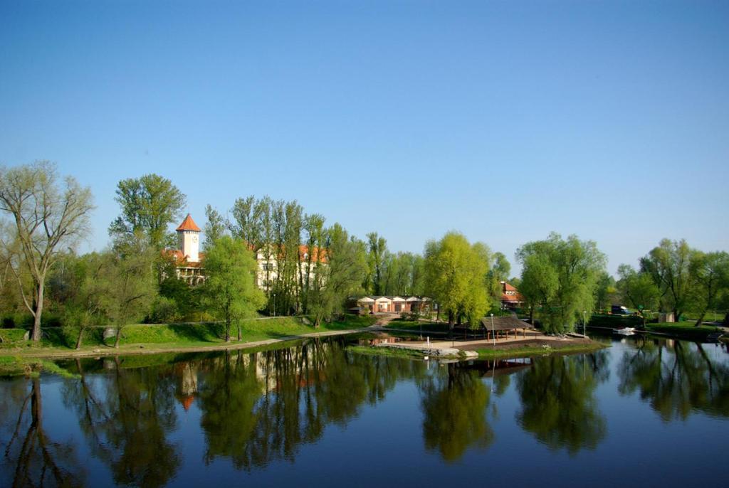 Hotel Zamek Pultusk Dom Polonii ภายนอก รูปภาพ