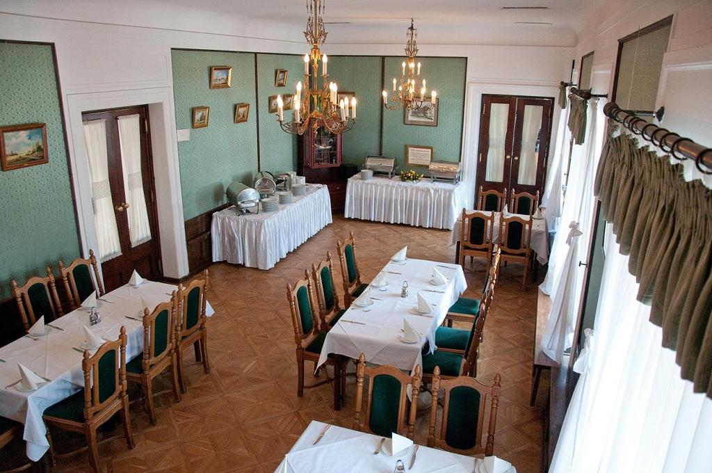 Hotel Zamek Pultusk Dom Polonii ภายนอก รูปภาพ